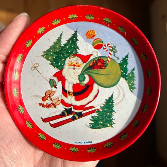 Vintage Santa Christmas Tray Set from 1950-1960’s Hong Kong - Picture 3 of 4
